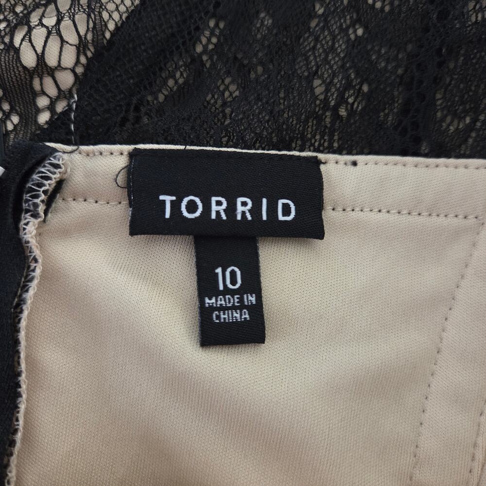 Torrid | Lace Skater Dress with Corset Look Whimsigoth Fairy - Picture 7 of 9